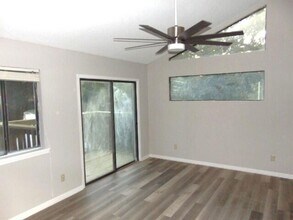 Building Photo - 398 Country Club Blvd