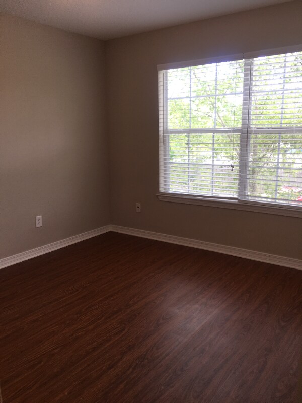 Foto del edificio - 4672 Crossing Ct
