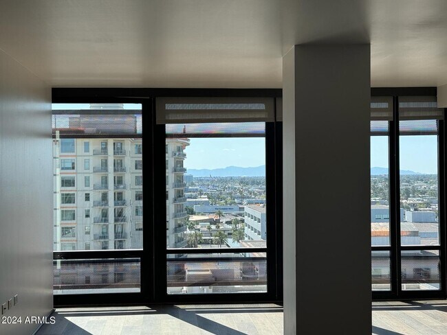 Foto del edificio - 4808 N 24th St