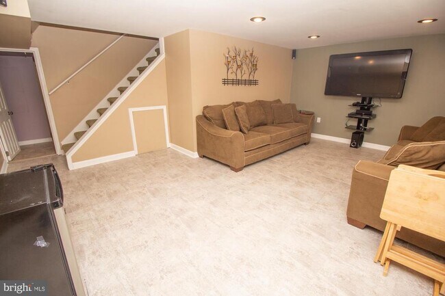 Foto del edificio - 12733 Hollins Rd