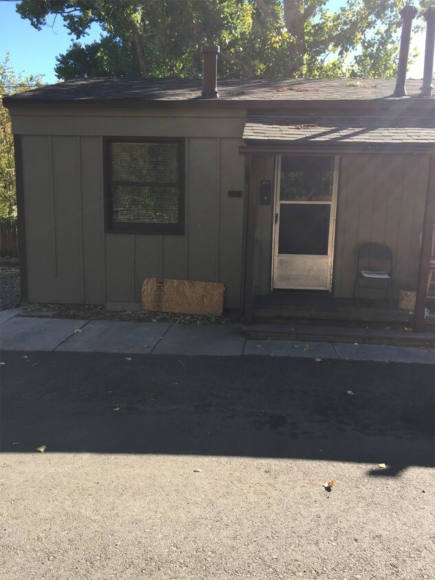 Primary Photo - 612 S Minnesota St