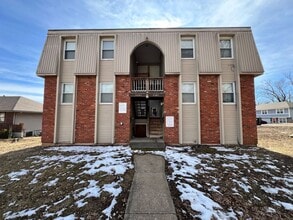 Building Photo - 9201 E 53rd Terrace