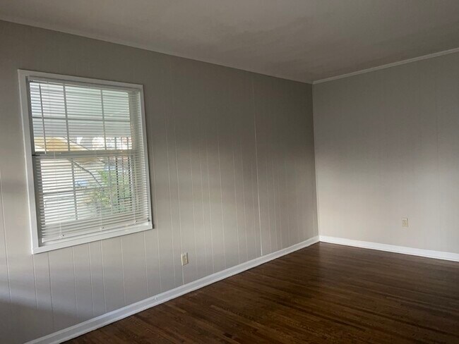 Building Photo - 784 Milstead Rd