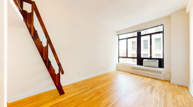 Building Photo - 1 Astor Pl