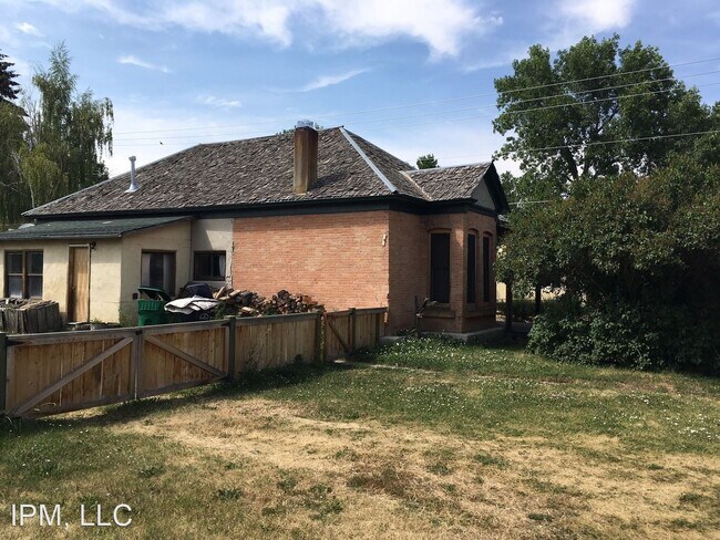 Building Photo - 2 br, 1 bath House - 541 N Bozeman Ave
