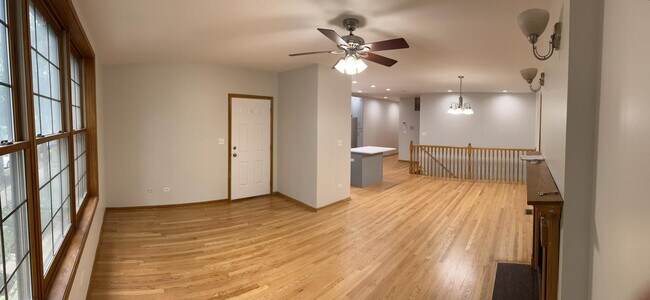 Foto del edificio - 925 W Lakeside Pl