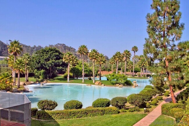 Foto del edificio - 5805 Friars Rd