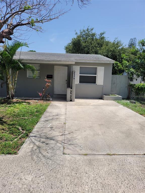 Primary Photo - 217 SW 2nd Pl