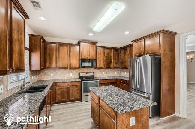 Foto del edificio - 5286 Sandtown Center Boulevard Southwest, ...