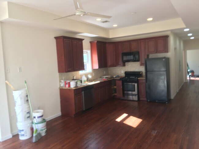Building Photo - 67 Clifton Pl
