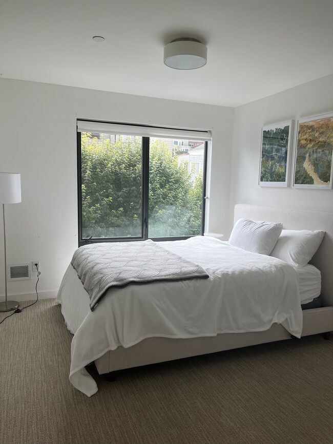 Bedroom 2 with massive walk in closet - 2353 Lombard St