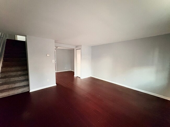Building Photo - Beautifully Renovated 2-Bedroom Home in Baltimore, MD!