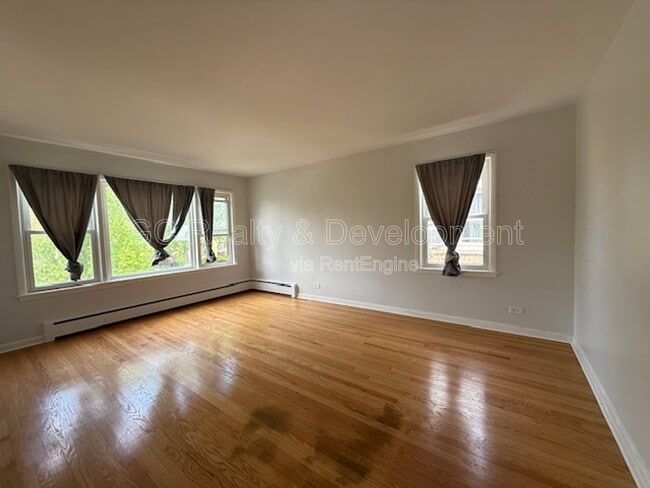 Building Photo - 2701 N Sayre Ave