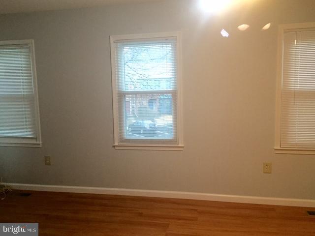 Foto del edificio - 7540 Coddle Harbor Ln