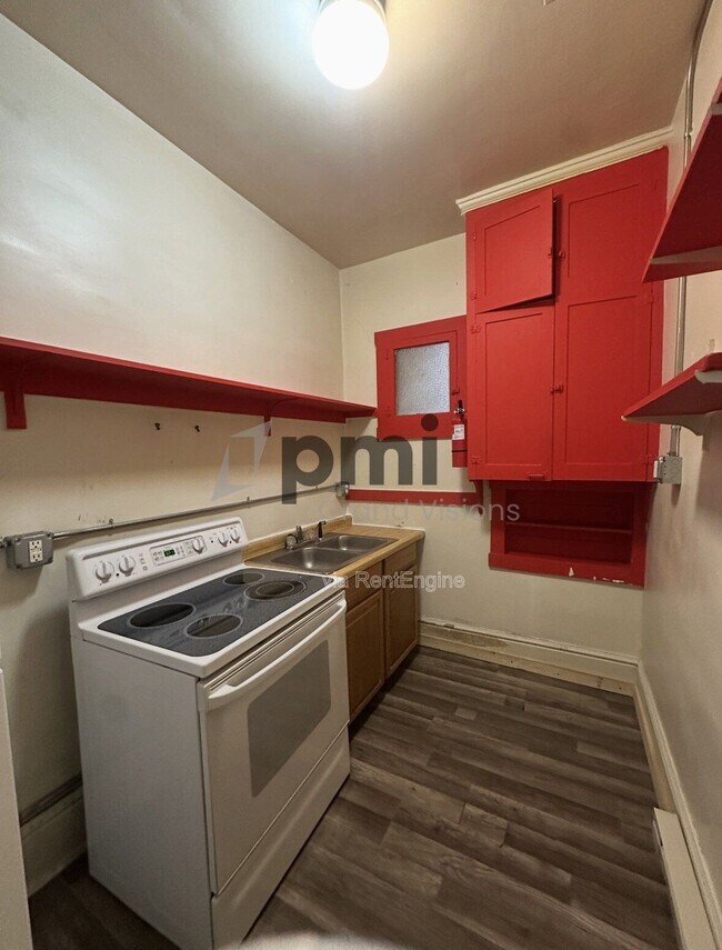 Foto del edificio - 601 Monroe Ave