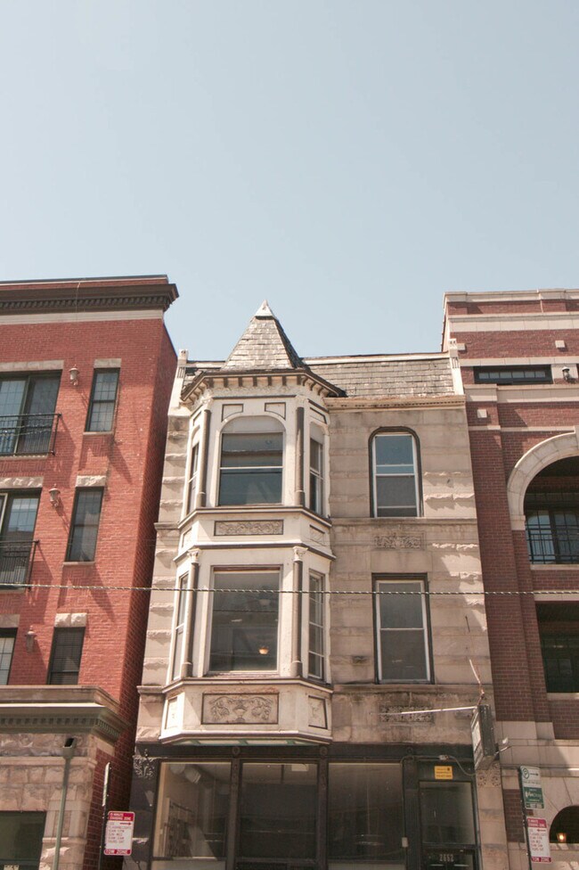 Foto del edificio - 2652 N Halsted St