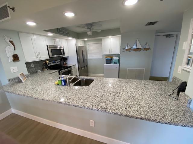 Building Photo - 801 S Ocean Dr