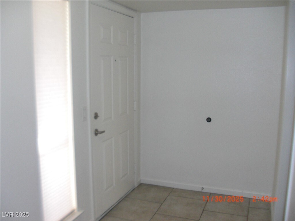 Primary Photo - 698 Oakmont Ave