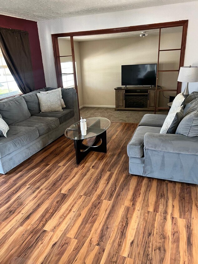 Foto principal - 1218 W Harrison Ave