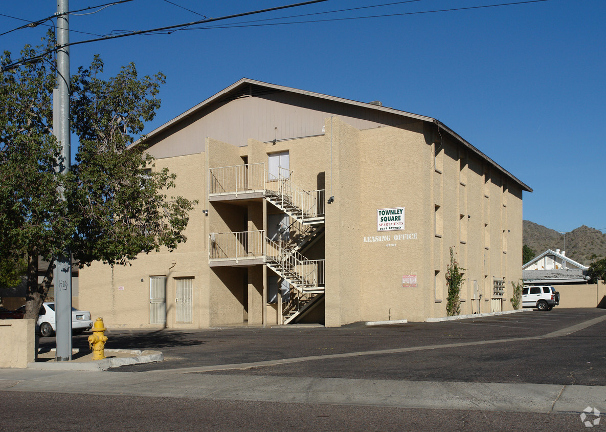 Primary Photo - Mountain View Apartments