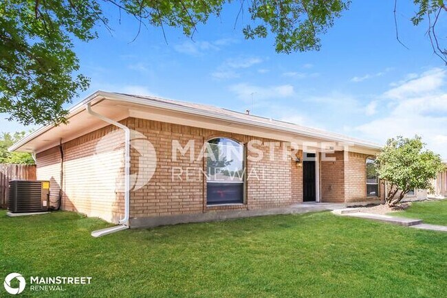 Building Photo - 1822 El Paso St, Lewisville, TX 75077