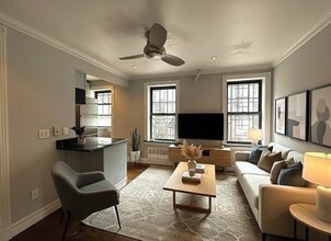 Building Photo - 345 W 53rd St