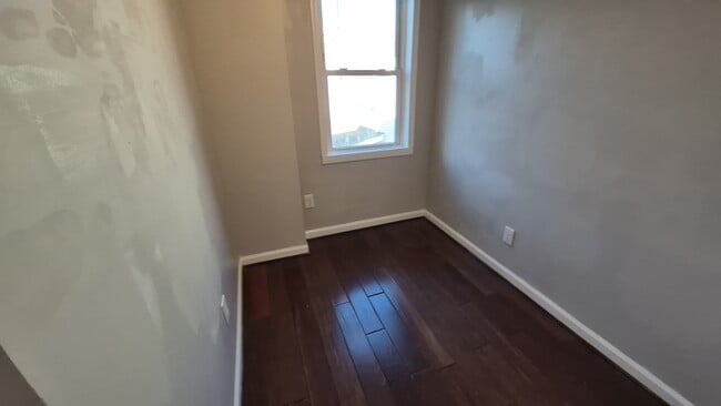 Building Photo - 605 Cecil B Moore Ave