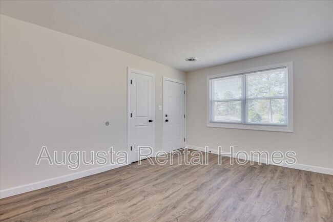 Foto del edificio - 2336 Prague Ct