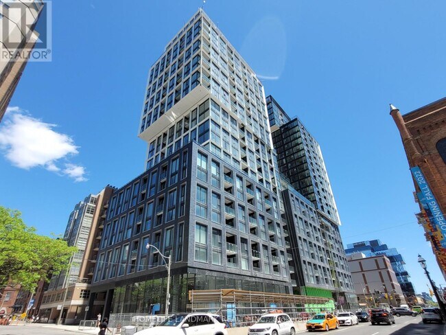 Building Photo - 158 Front St E