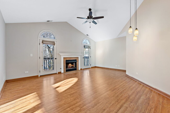 Foto del edificio - 908 Prospect Ct