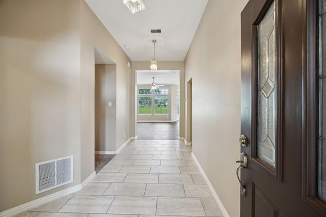 Foto del edificio - 5605 Belle Chasse Ln