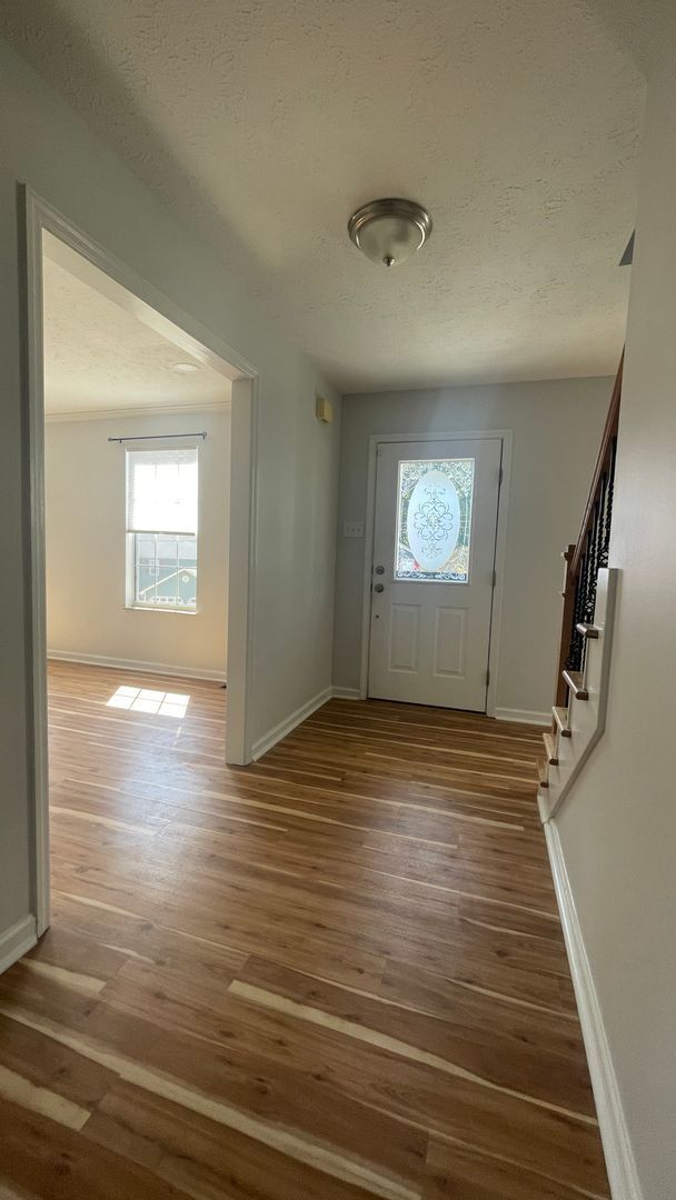 Building Photo - Knoxville (Farragut) 37934 - 4 Bedroom, 2.5 bath Home - Contact Julie Hassmann (865) 776-9549