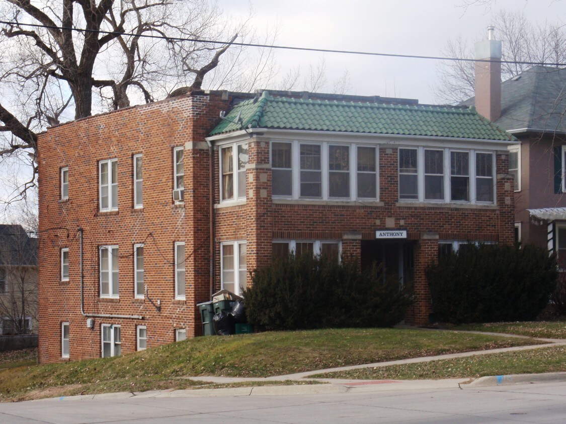 Primary Photo - 3501 Jackson St