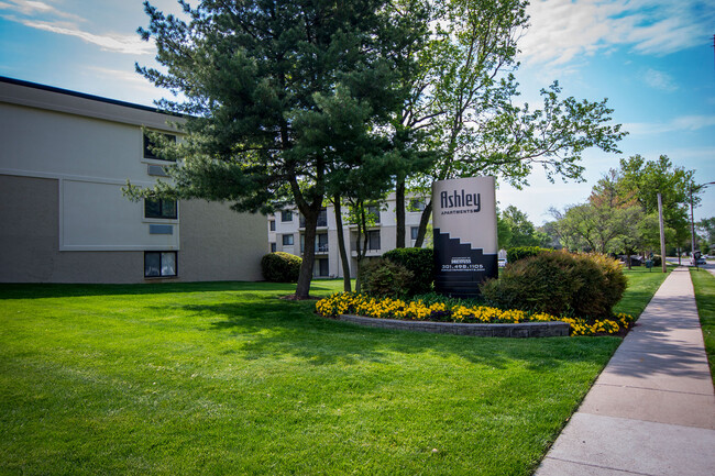 Main Signage - Ashley Apartments