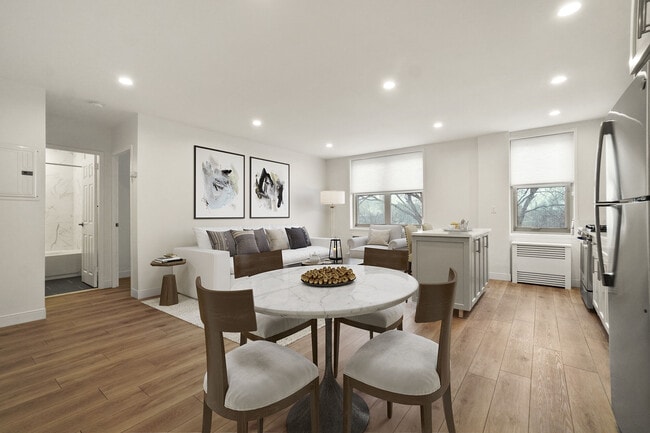 1 bdrm Open Living area - Camelot Court Apartments