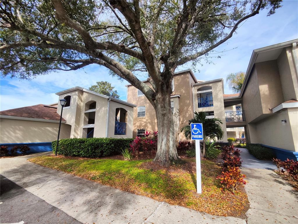 Foto principal - 7240 Westpointe Blvd