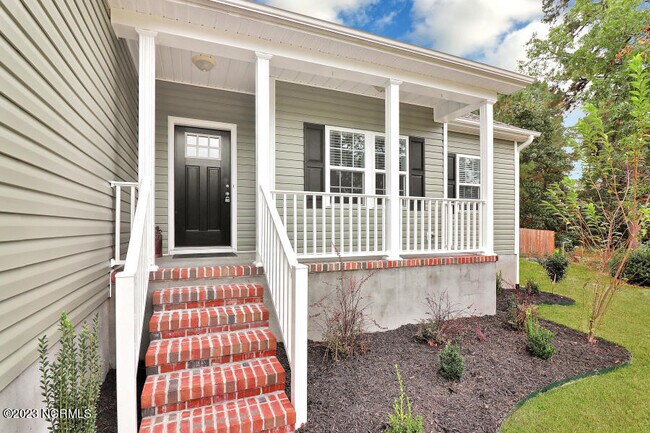 Building Photo - 2 Sawmill Ct