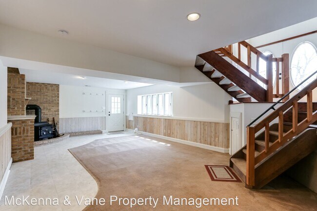 Building Photo - 3 br, 3 bath House - 7658 Gaither Road