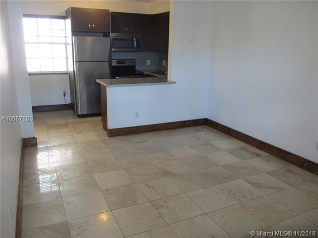 Foto del edificio - 541 NE 62nd St