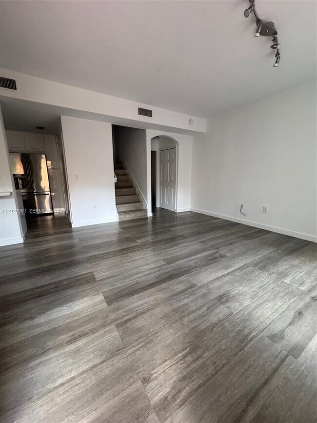 Foto del edificio - 11411 NW 60th St