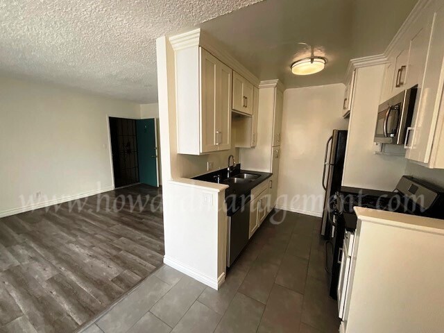 Unit #21 - Midvale Ave Apartments