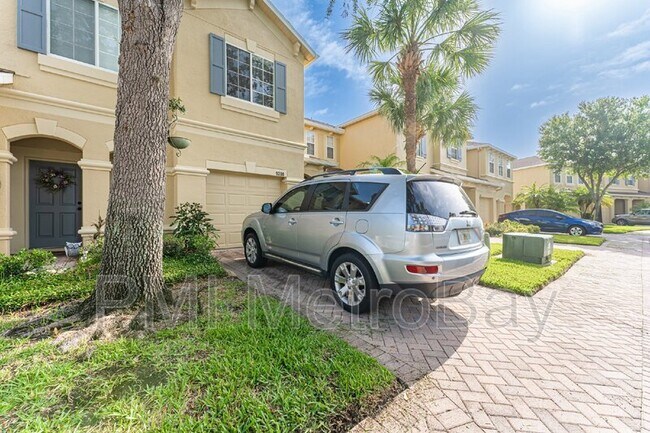 Foto del edificio - 9208 River Rock Ln
