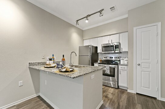 Foto del edificio - 9225 Garland Rd