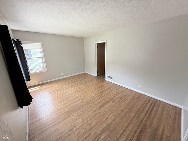 Foto del edificio - 9042 Mercer Dr