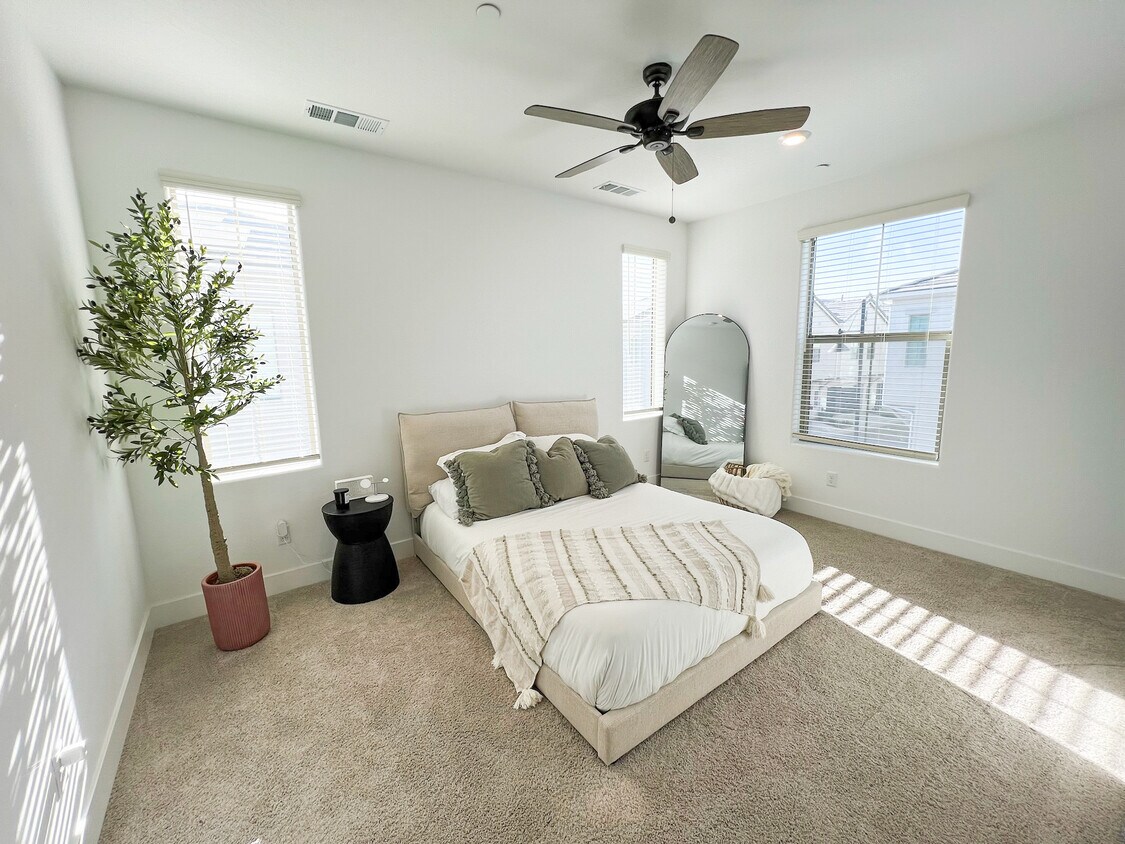 442 W Mahogany Ln, Clovis, CA 93611 Townhome Rentals in Clovis CA