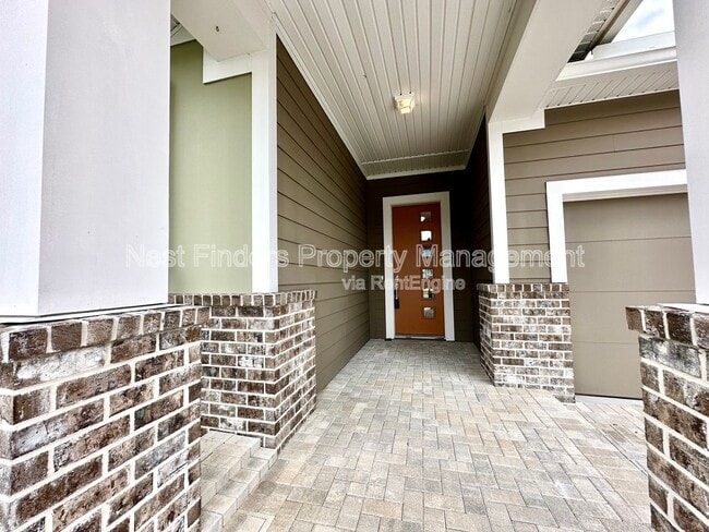 Building Photo - 11176 Engineering Way