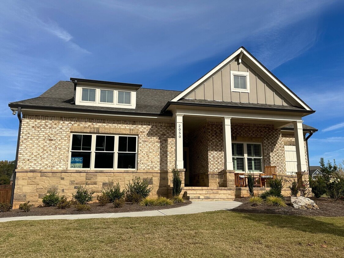 Foto principal - 4 Bedroom House in Oconee, Available July ...