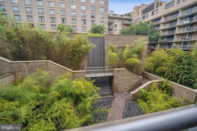 Foto del edificio - 1111 23rd St NW