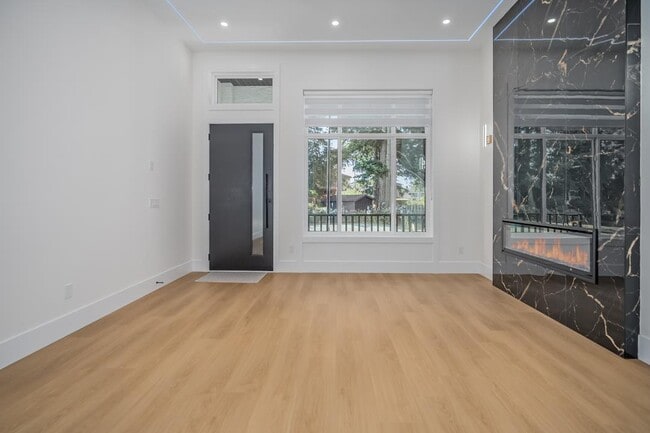 Building Photo - 16935-1690A 0A Ave