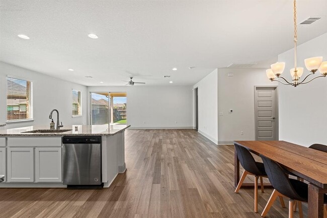 Building Photo - 16737 Marcello Dr